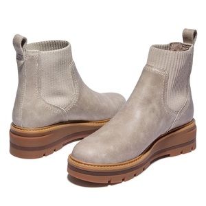 Timberland Cervinia Valley Chelsea Boot in light taupe
